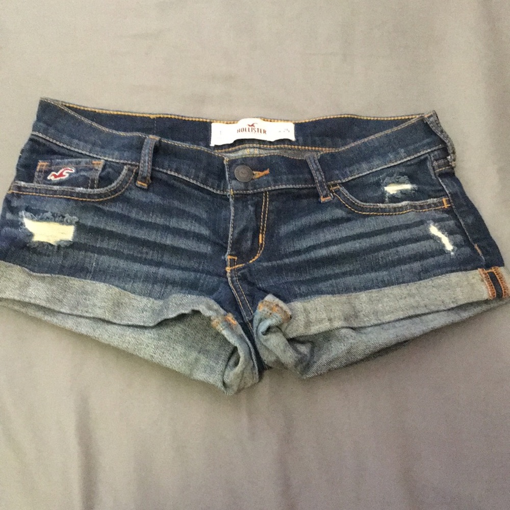 HOLLISTER BLUE JEAN SHORTS